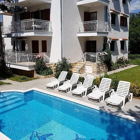 Lejlighed With A Swimming Pool Jadranovo, Crikvenica - 12921 *